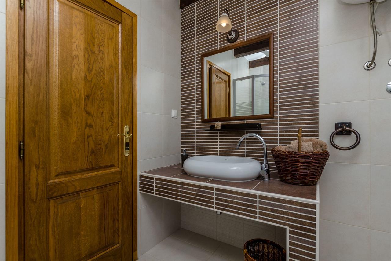 Apartments Renata Primosten Luaran gambar