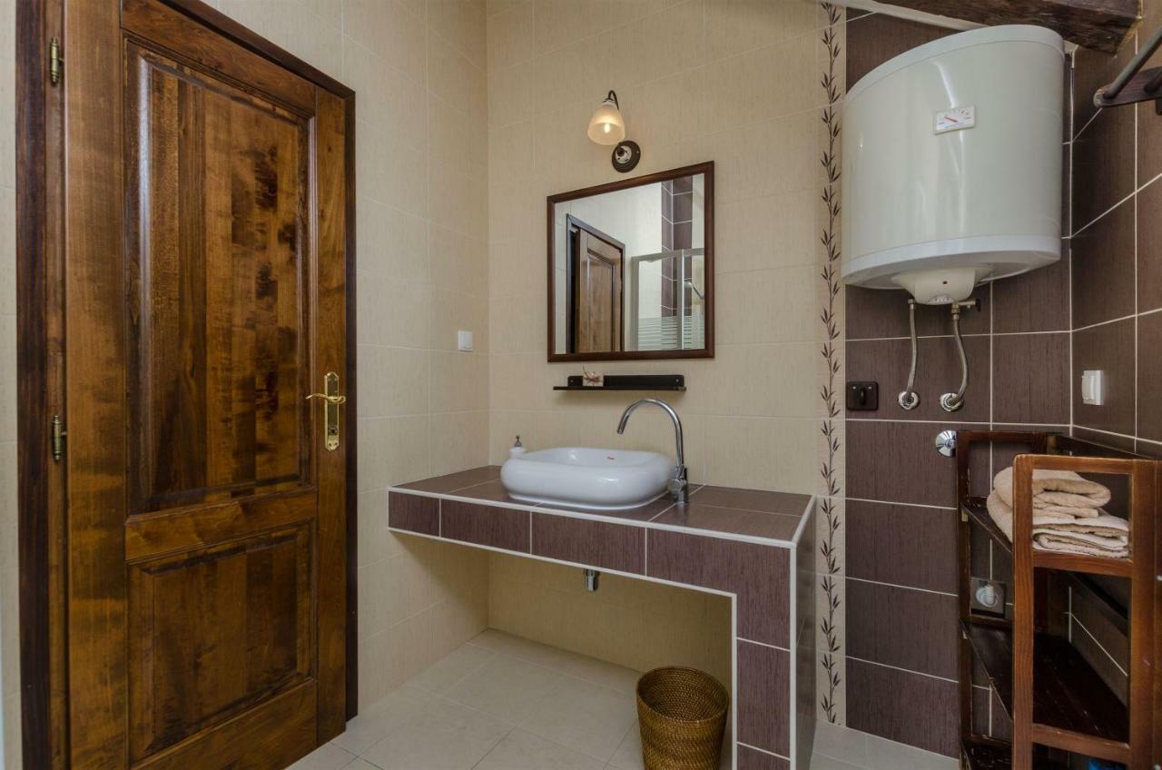 Apartments Renata Primosten Luaran gambar